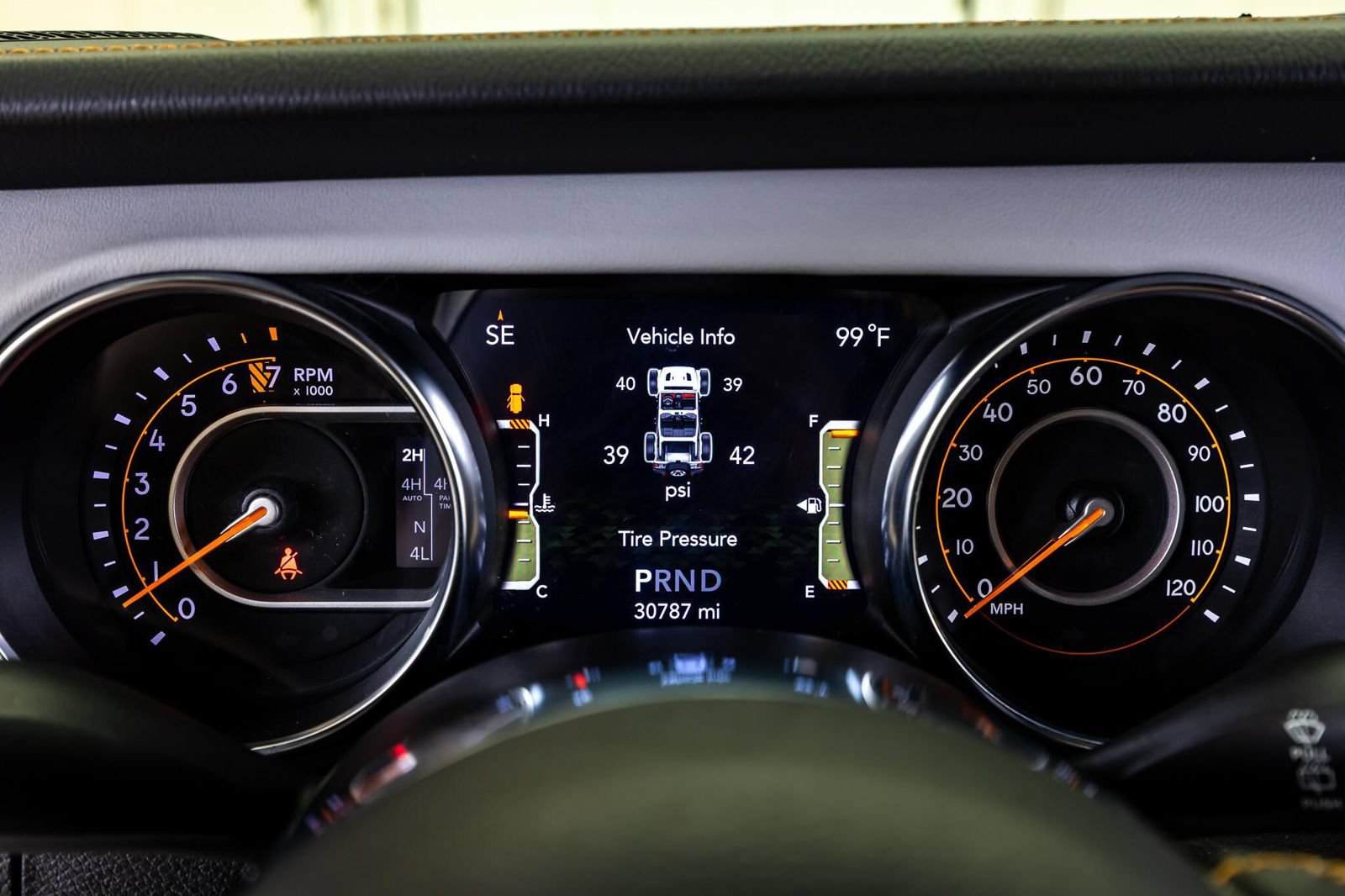 Used 2022 Jeep Wrangler Unlimited Sahara AWD/4WD image 19