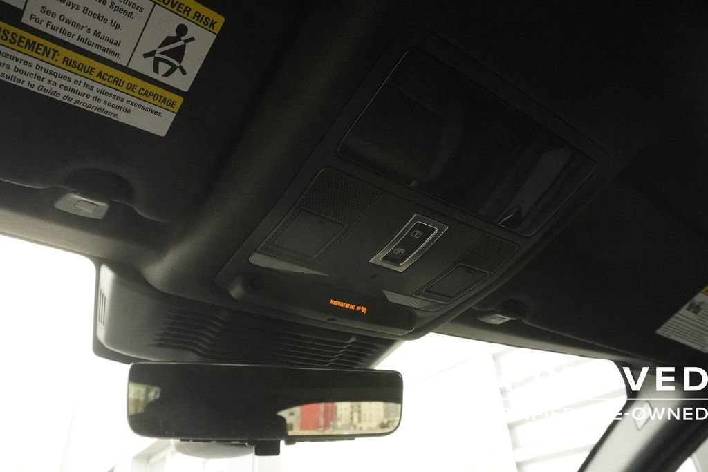 Used 2025 Land Rover Discovery Sport Dynamic SE image 16