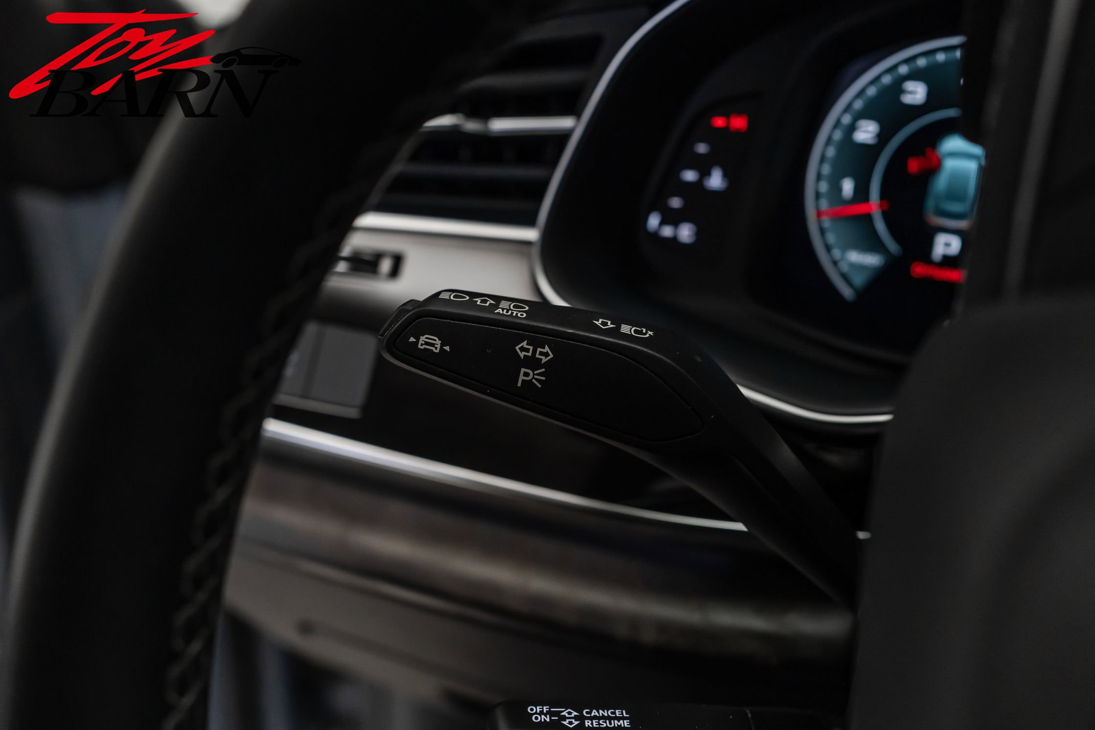 Used 2022 Audi Q8 Premium Plus image 35