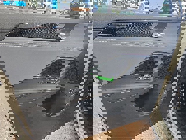 New 2026 Volkswagen Tiguan SE R-Line image 14