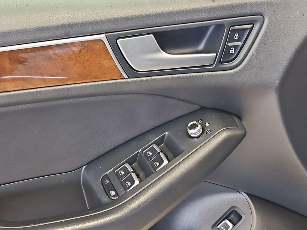 Used 2015 Audi Q5 2.0T Premium image 11