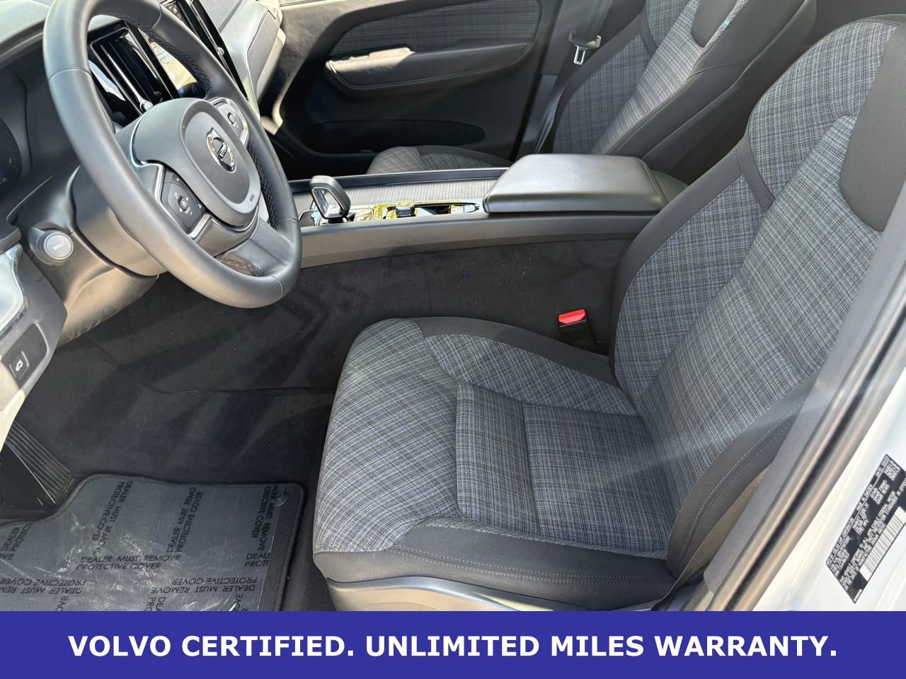 Certified 2023 Volvo XC60 B5 Core image 27