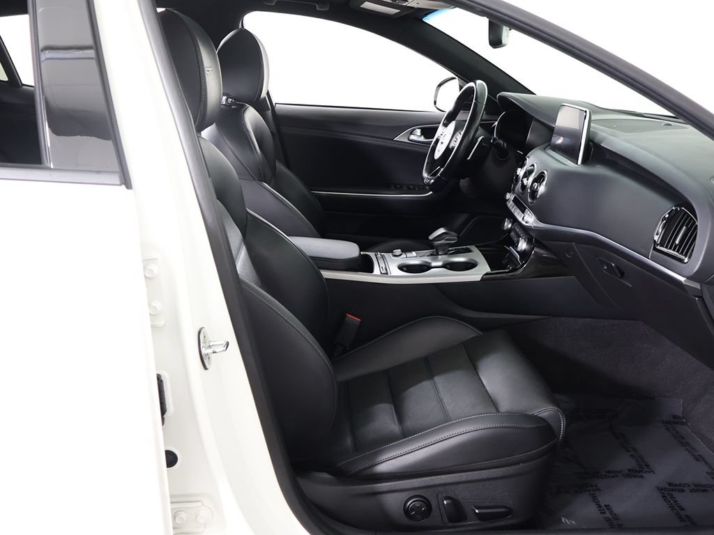 Used 2019 Kia Stinger GT2 AWD/4WD image 39