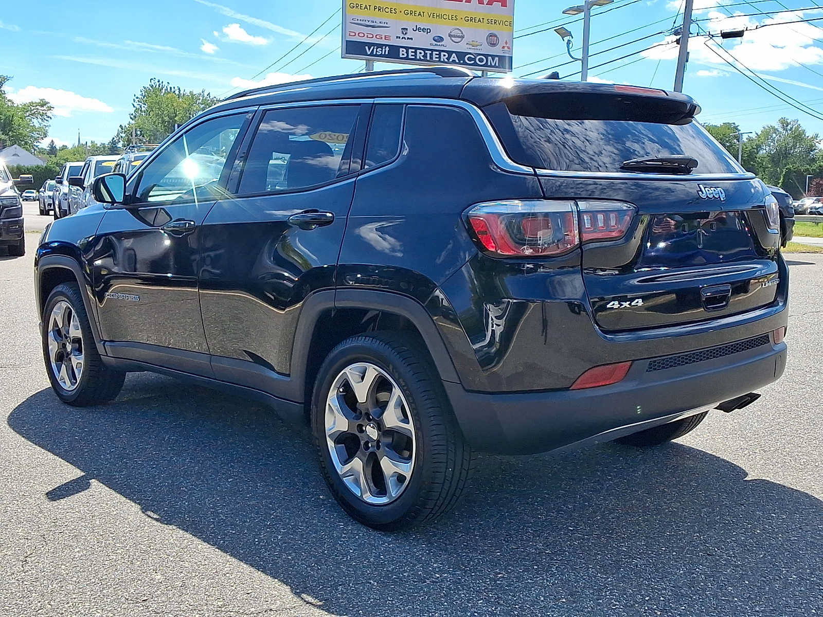 Used 2020 Jeep Compass Limited AWD/4WD image 4
