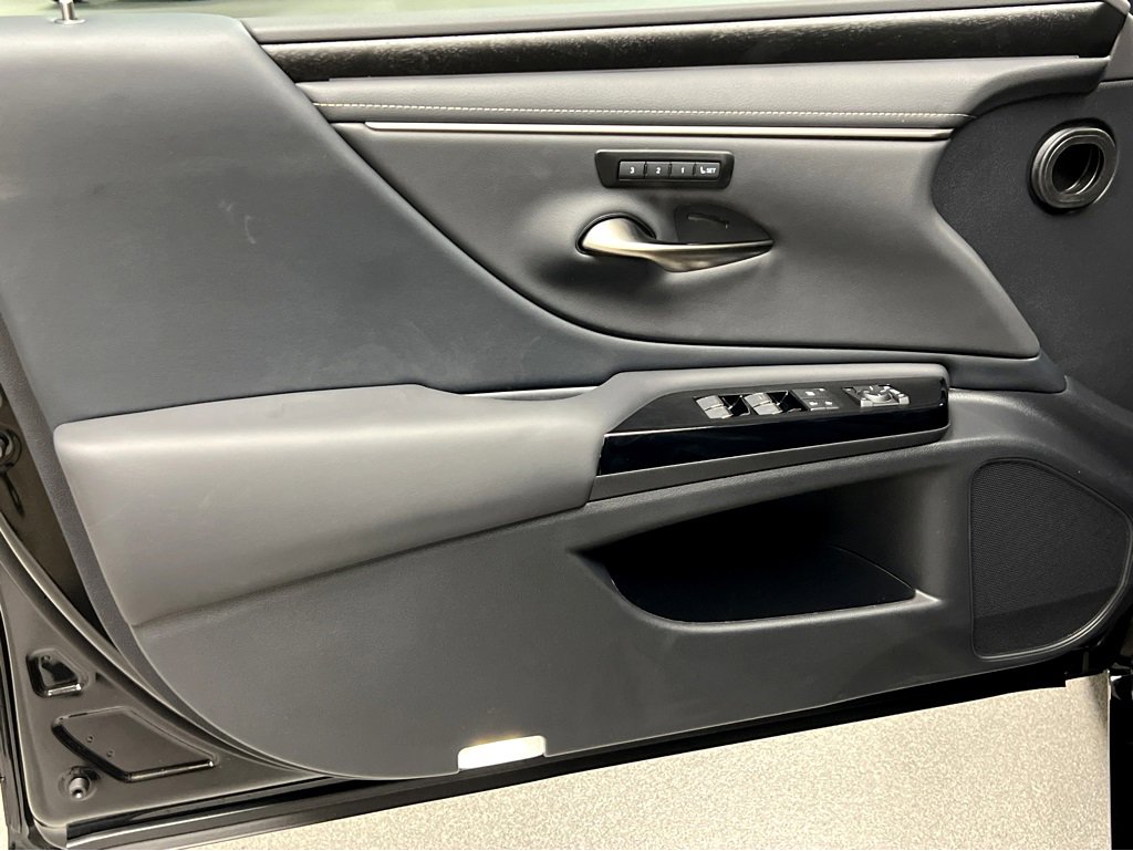 New 2025 Lexus ES 350 w/ Premium Package image 38