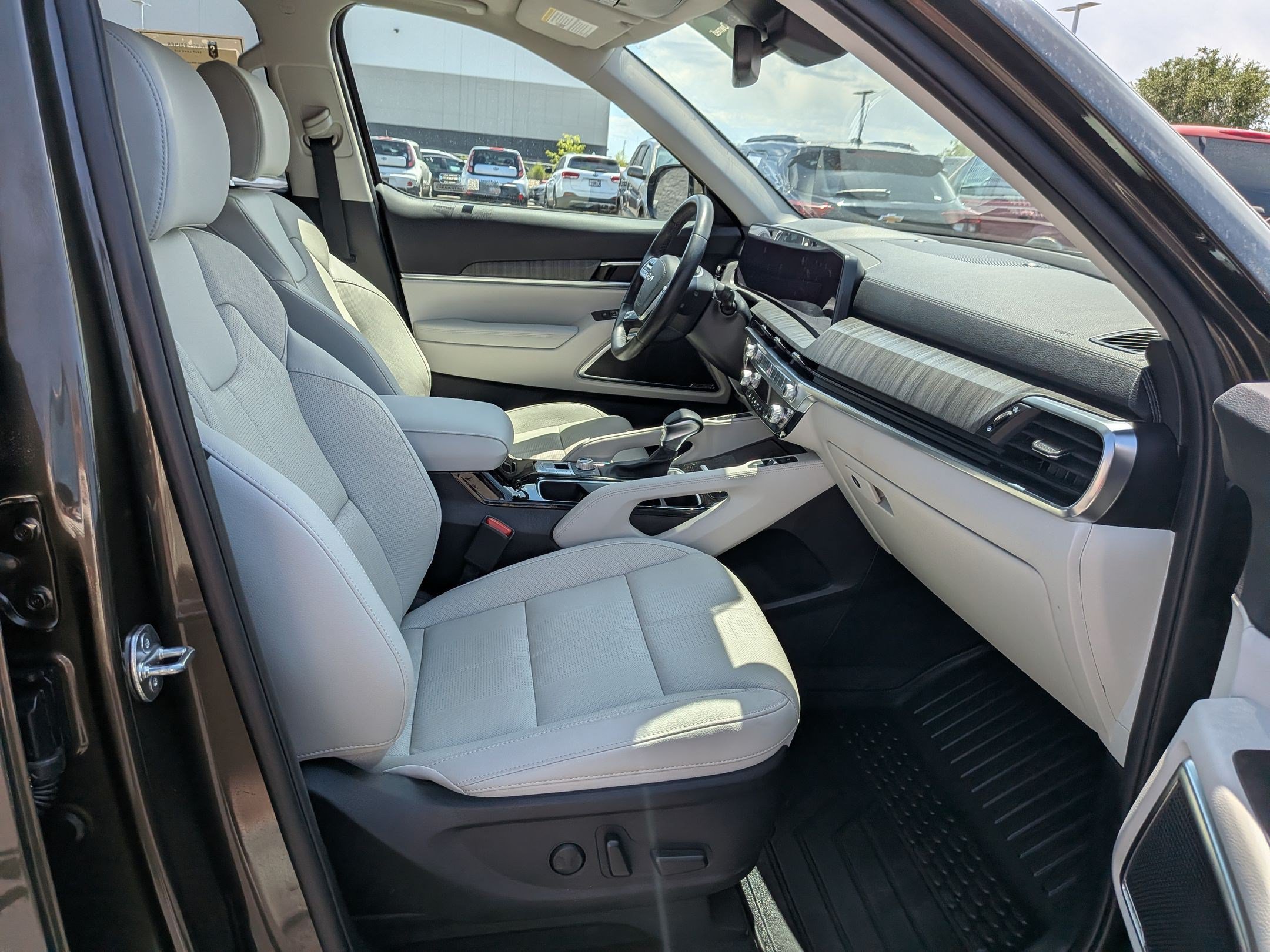 Certified 2024 Kia Telluride SX AWD/4WD image 28