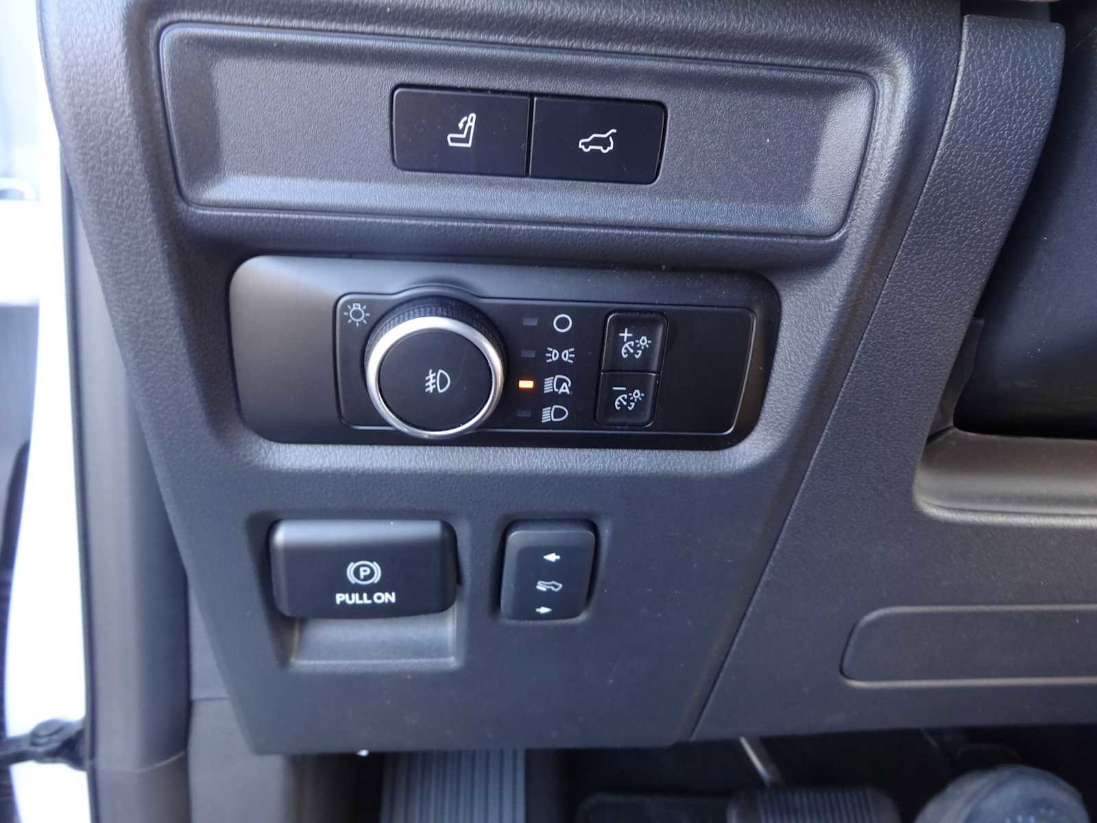 Used 2024 Ford Expedition Max Limited image 24