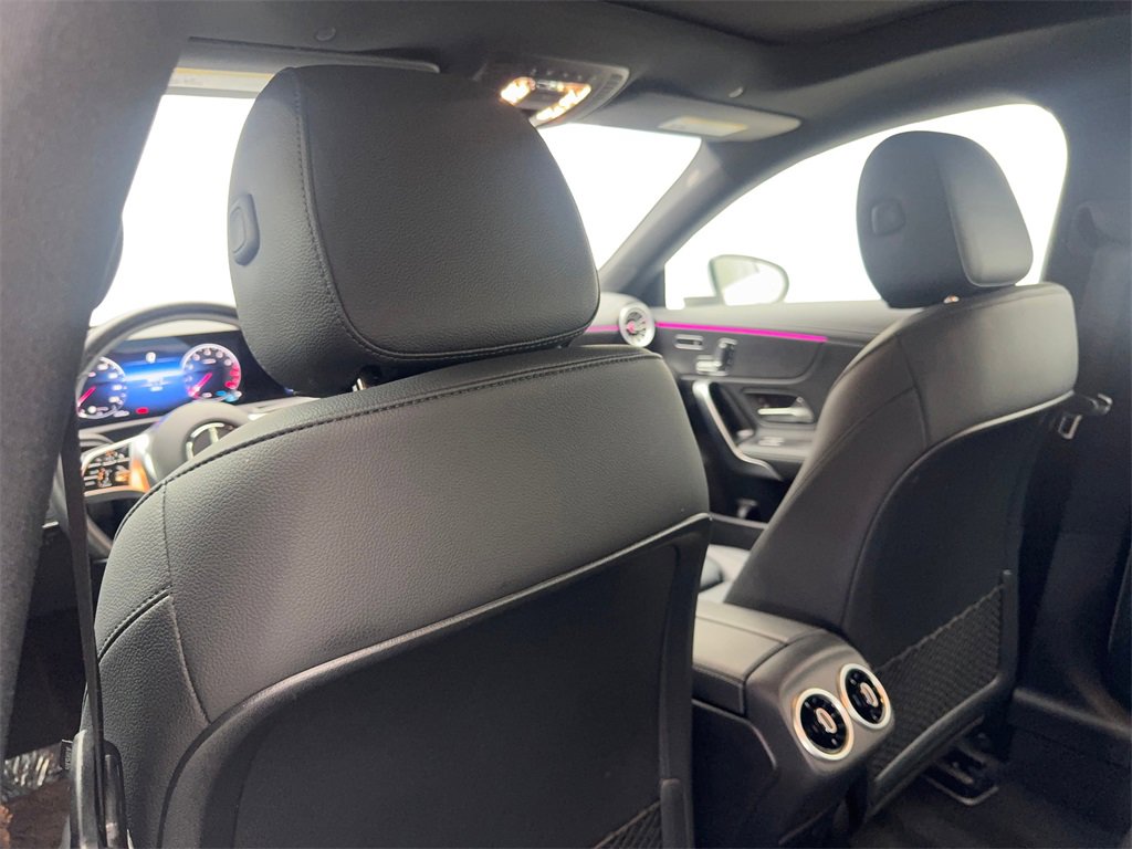 Used 2024 Mercedes-Benz CLA 250 4MATIC image 34
