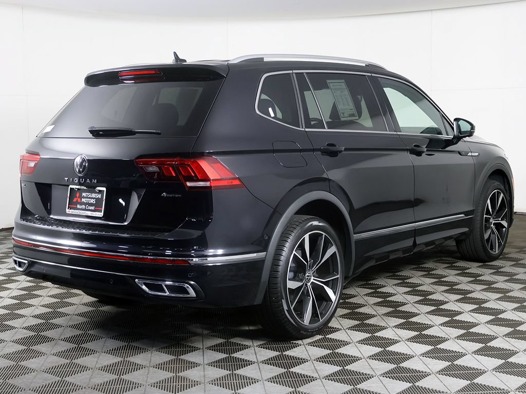 Used 2023 Volkswagen Tiguan SEL R-Line AWD/4WD image 12
