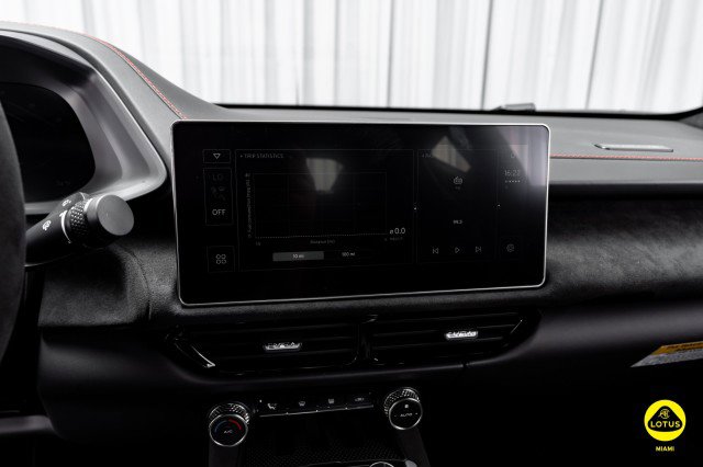 New 2025 Lotus Emira image 33