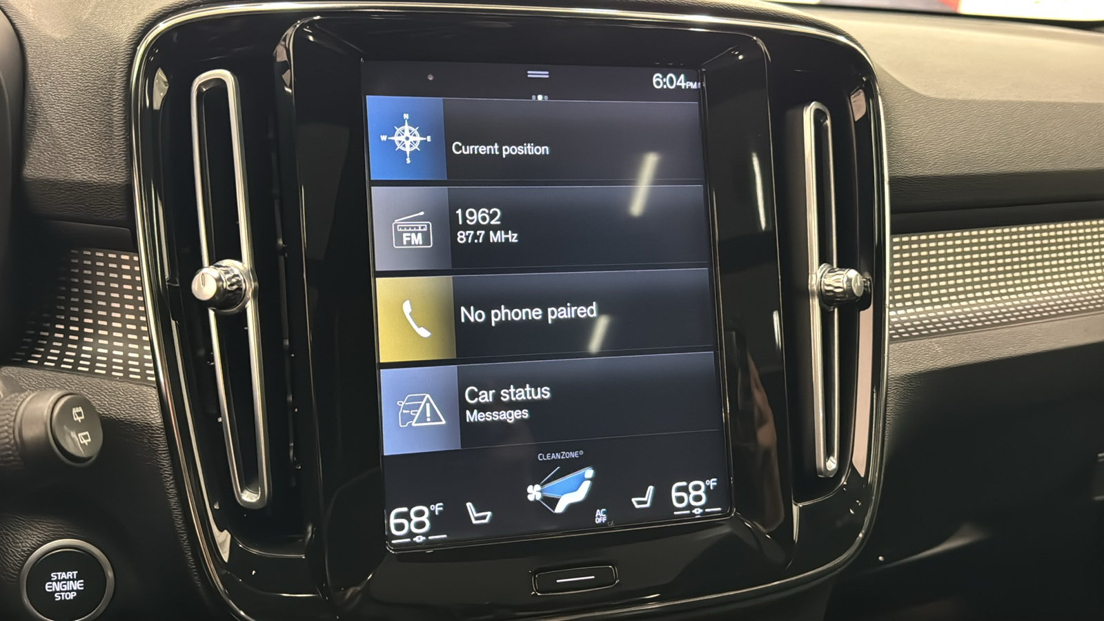 Used 2021 Volvo XC40 T5 R-Design w/ Protection Package AWD/4WD image 16