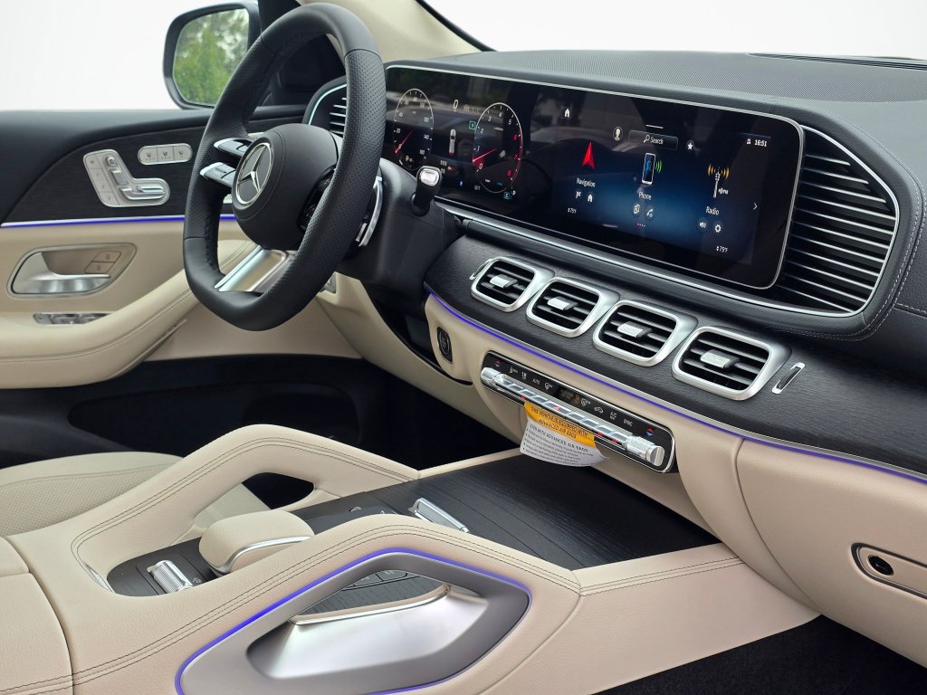 New 2026 Mercedes-Benz GLS 450 4MATIC image 29