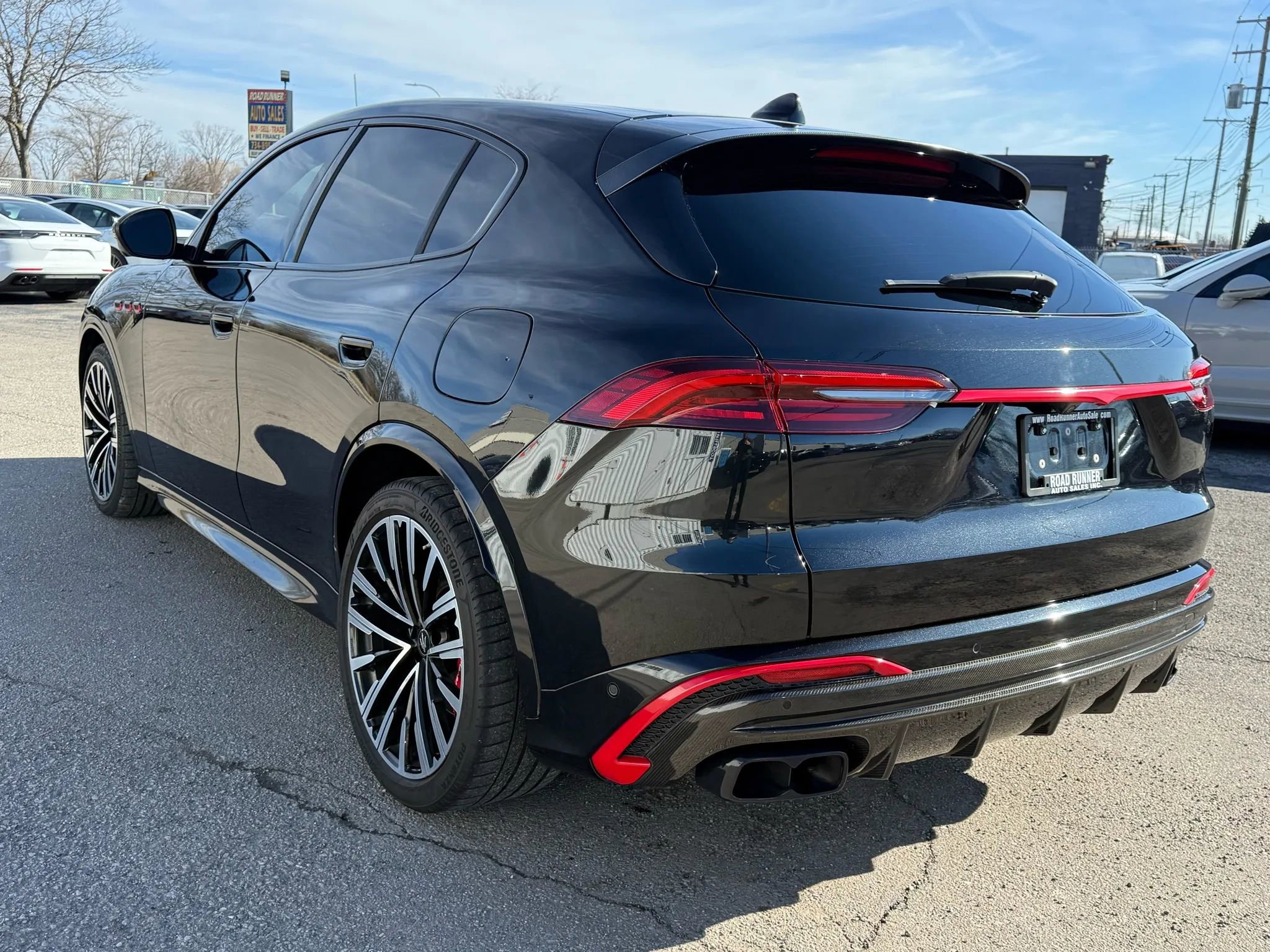 Used 2024 Maserati Grecale Trofeo image 6