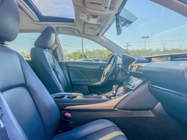Used 2016 Lexus IS 200t image 16