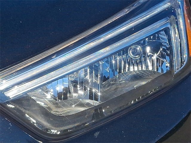 Used 2019 Buick Encore Preferred image 9