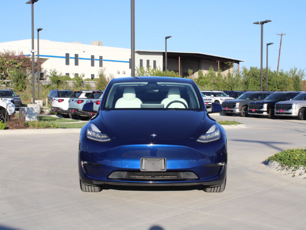 Used 2021 Tesla Model Y Long Range AWD/4WD image 2