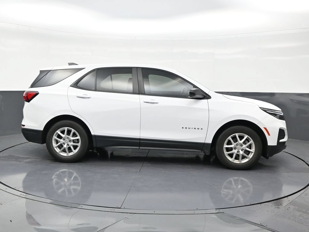 Used 2023 Chevrolet Equinox LS FWD image 6