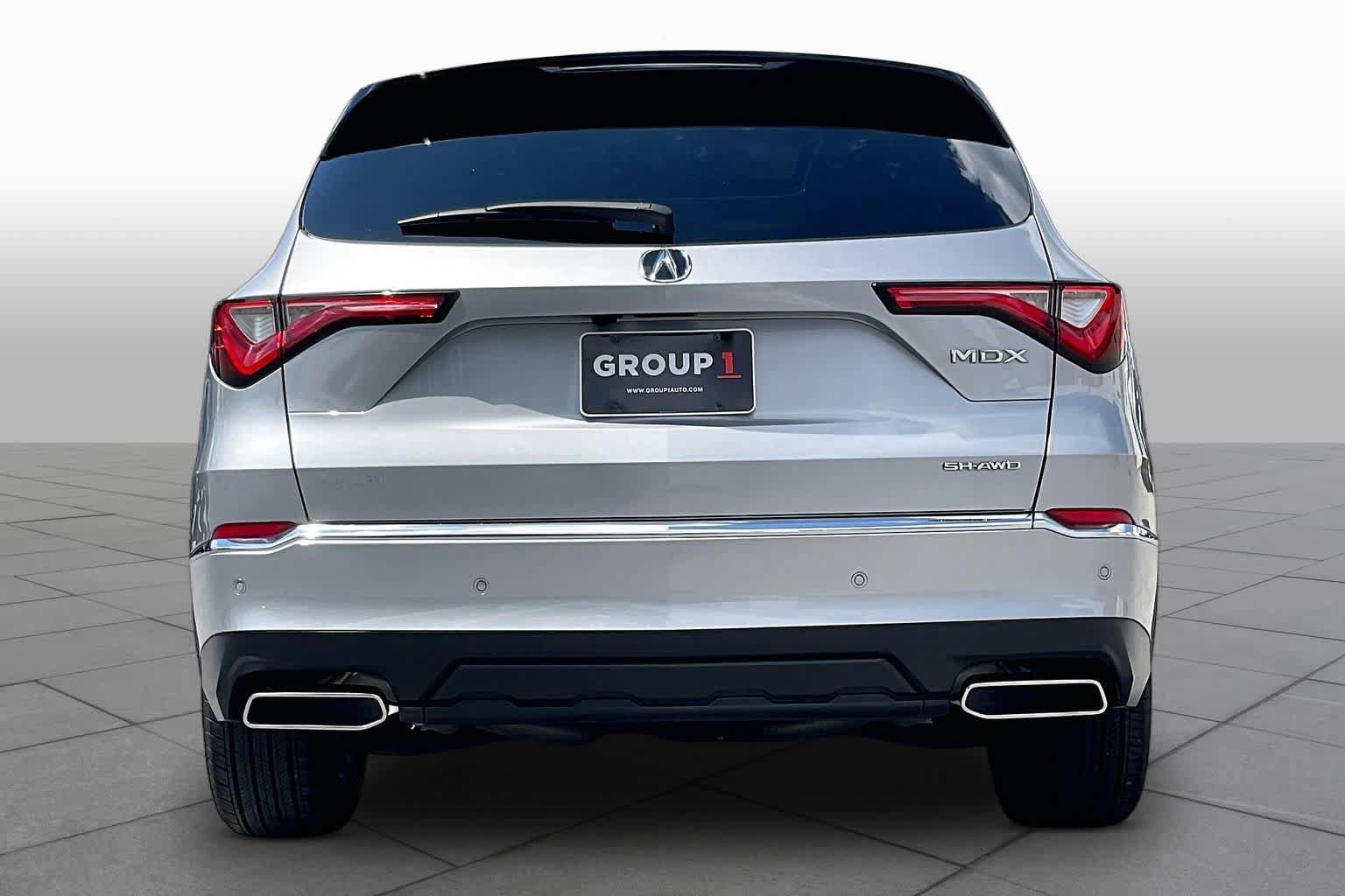 Used 2022 Acura MDX w/ Technology Package AWD/4WD image 4