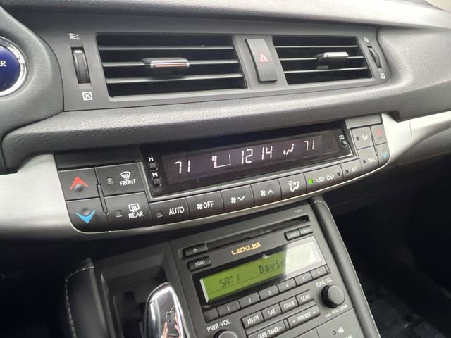 Used 2011 Lexus CT 200h image 21