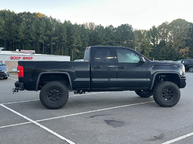 Used 2018 GMC Sierra 1500 SLE w/ SLE Value Package AWD/4WD image 9