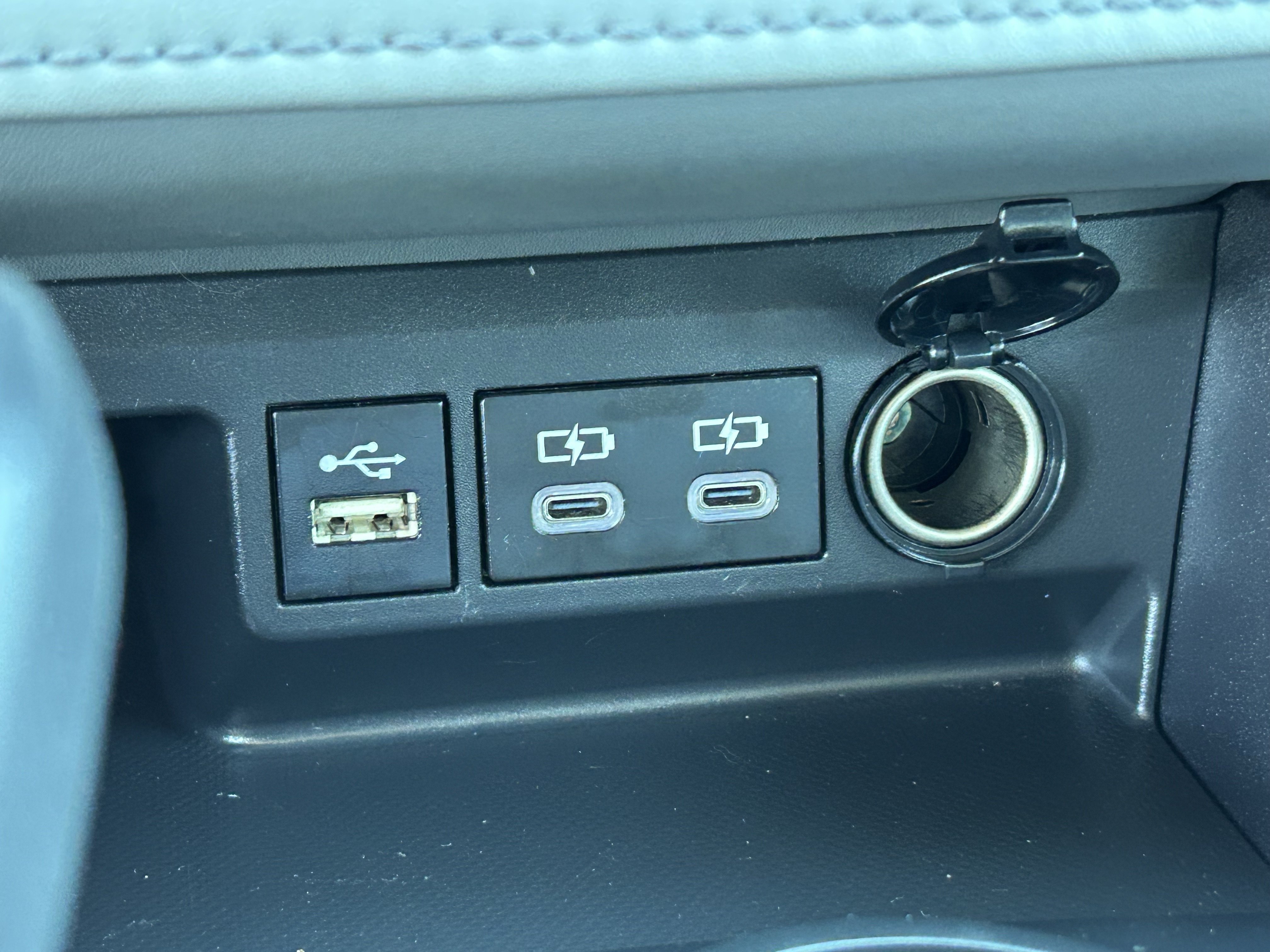 Certified 2023 Toyota Highlander LE FWD image 24