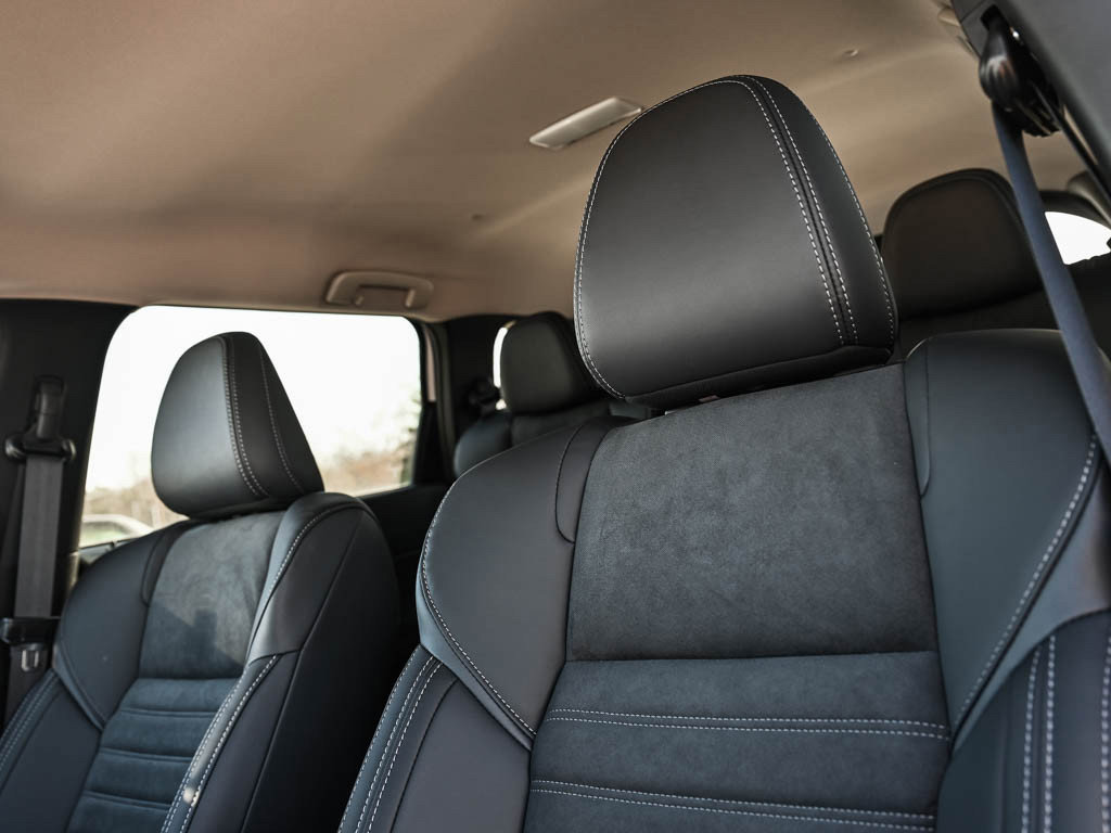 New 2025 Mitsubishi Outlander SE image 20