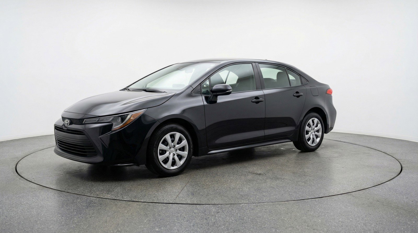 Used 2025 Toyota Corolla LE image 3