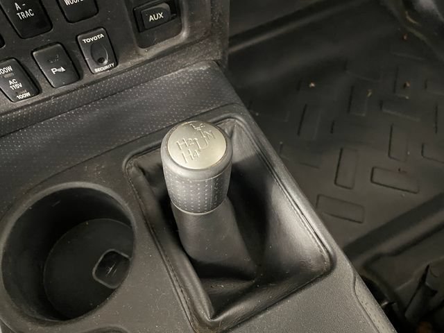 Used 2007 Toyota FJ Cruiser 4WD image 9