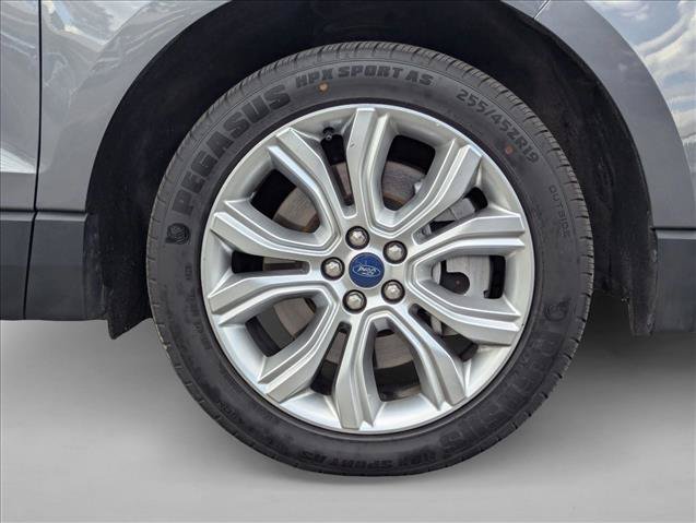 Used 2022 Ford Edge Titanium w/ Equipment Group 301A AWD/4WD image 24