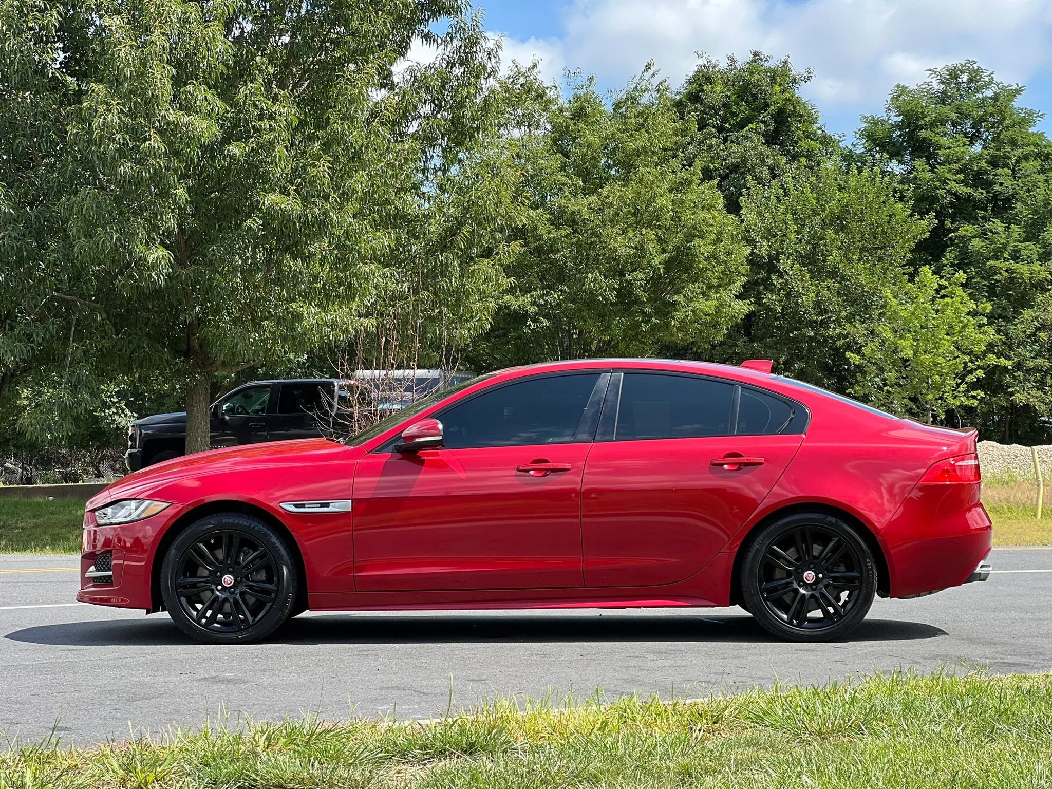 Used 2017 Jaguar XE R-Sport AWD/4WD image 2