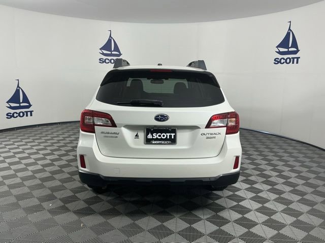 Used 2015 Subaru Outback 3.6R Limited AWD/4WD image 5