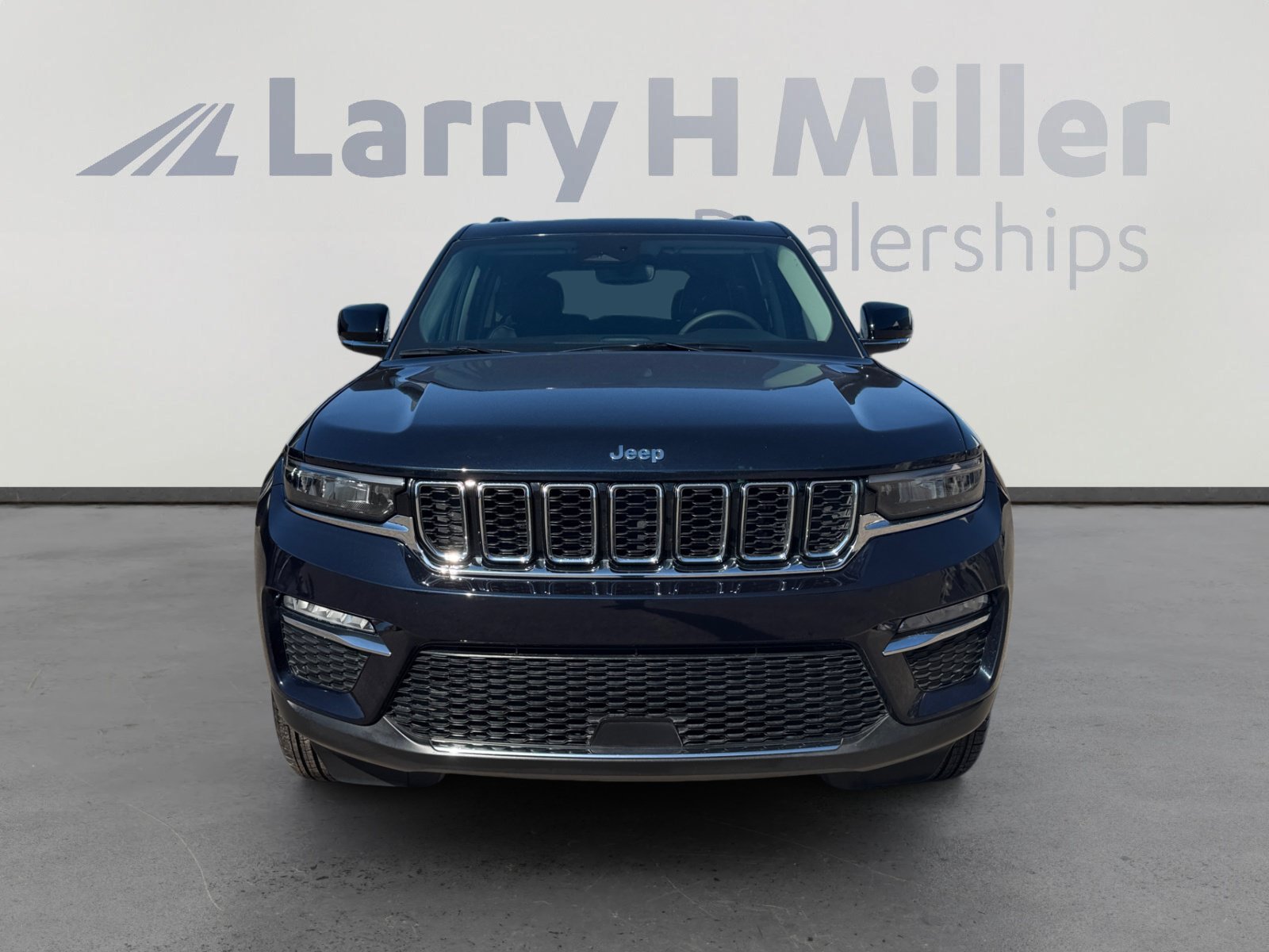 Used 2022 Jeep Grand Cherokee Limited 4xe AWD/4WD image 8