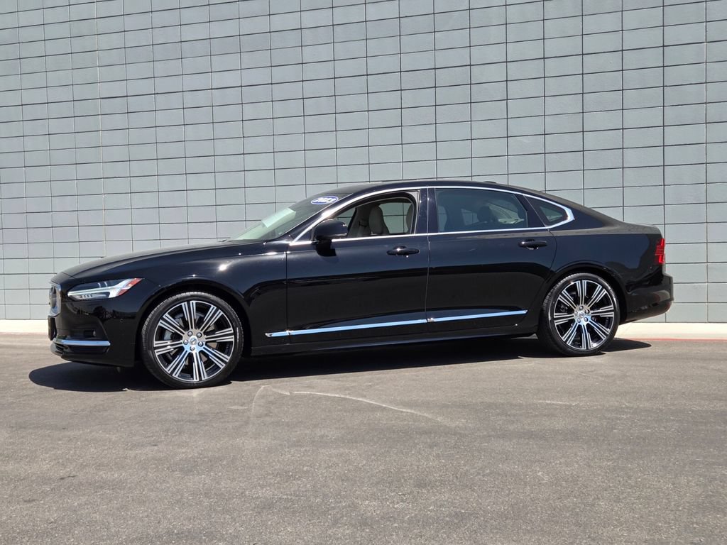 Used 2023 Volvo S90 B6 Plus AWD/4WD image 2