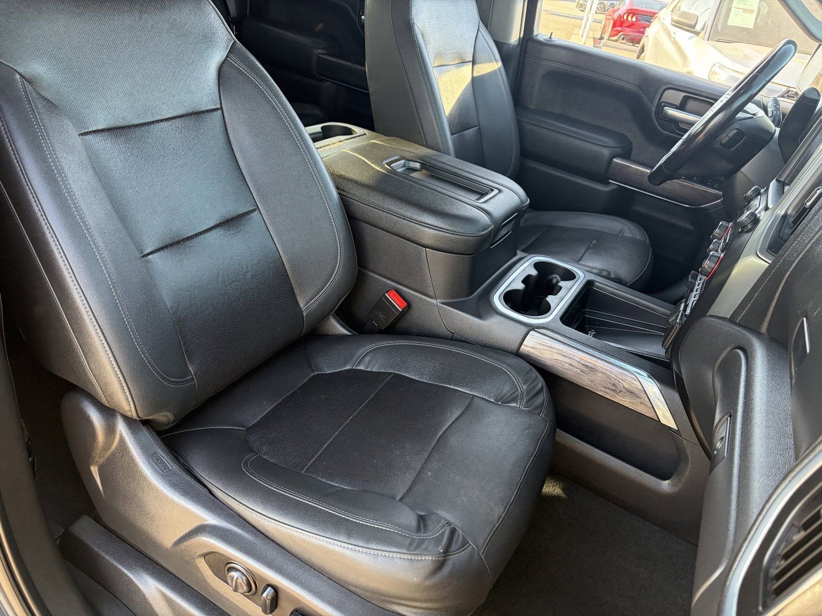 Used 2021 Chevrolet Silverado 1500 LTZ w/ Technology Package AWD/4WD image 11