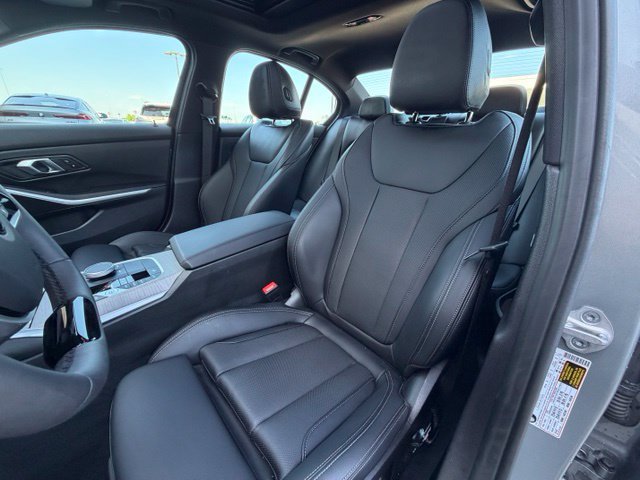 Used 2026 BMW 330i Sedan RWD image 25
