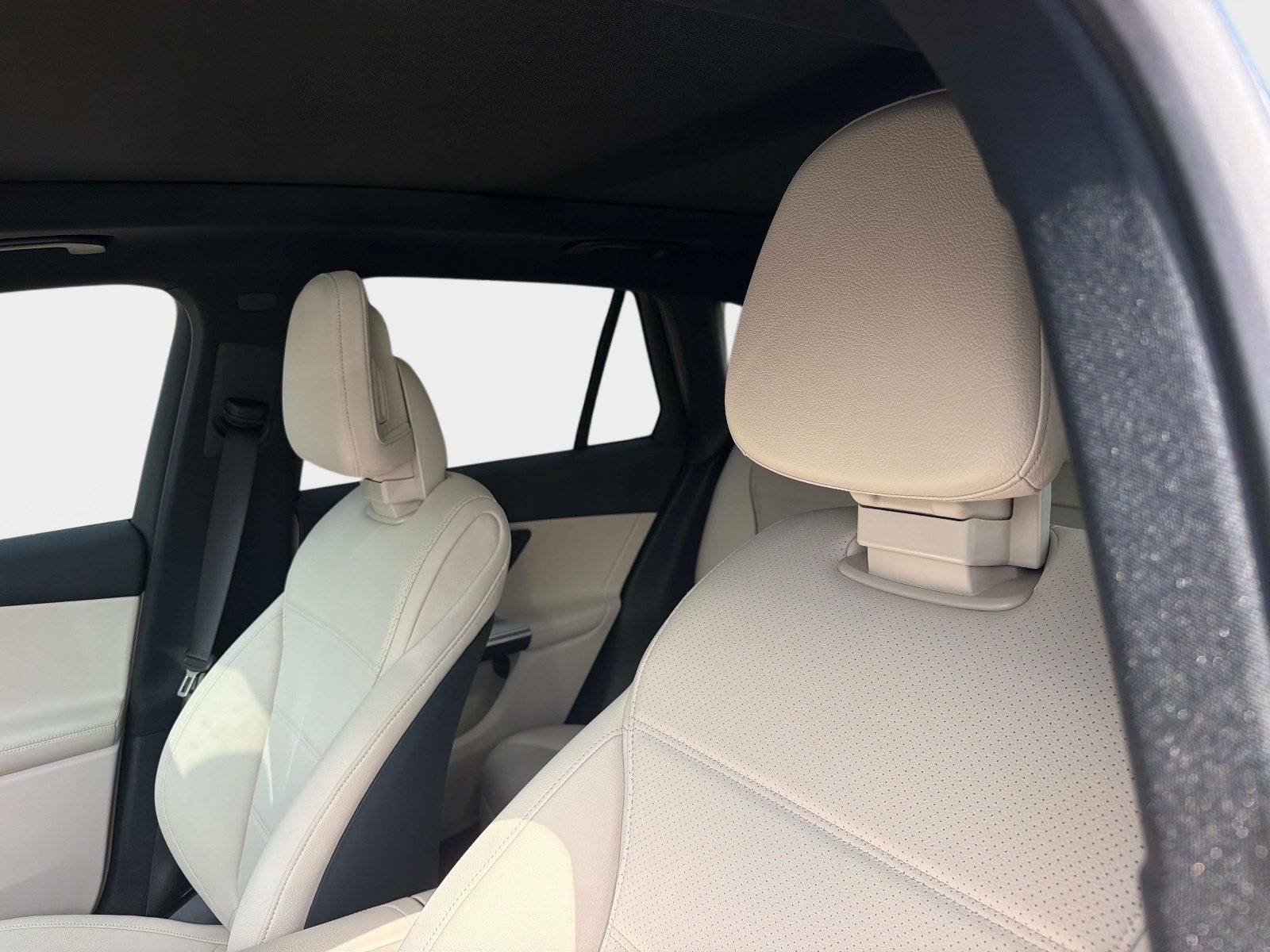 Used 2026 Mercedes-Benz GLC 300 image 22