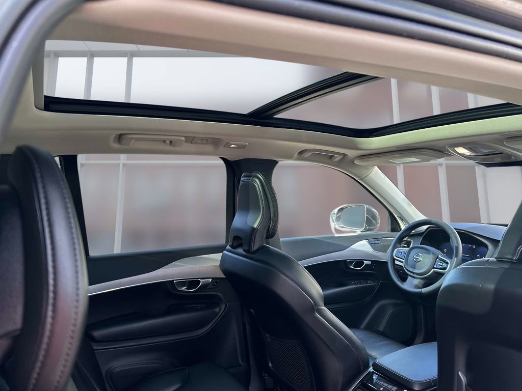 Used 2023 Volvo XC90 B5 Core w/ Climate Package image 15