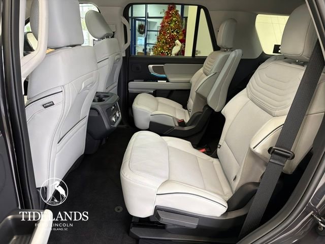 New 2025 Ford Expedition Platinum w/ Platinum Ultimate Package image 28