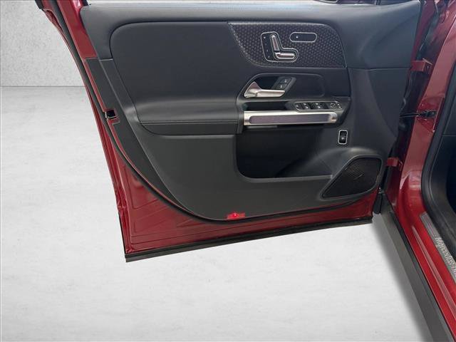 New 2026 Mercedes-Benz GLB 250 4MATIC image 11
