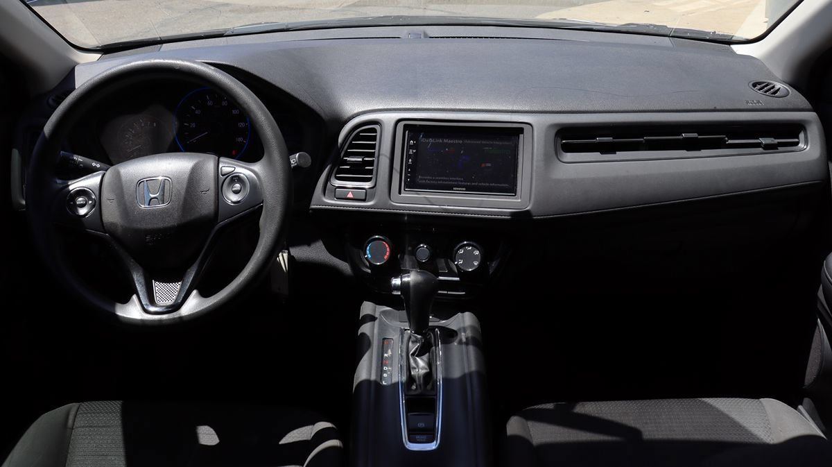 Used 2020 Honda HR-V LX image 32