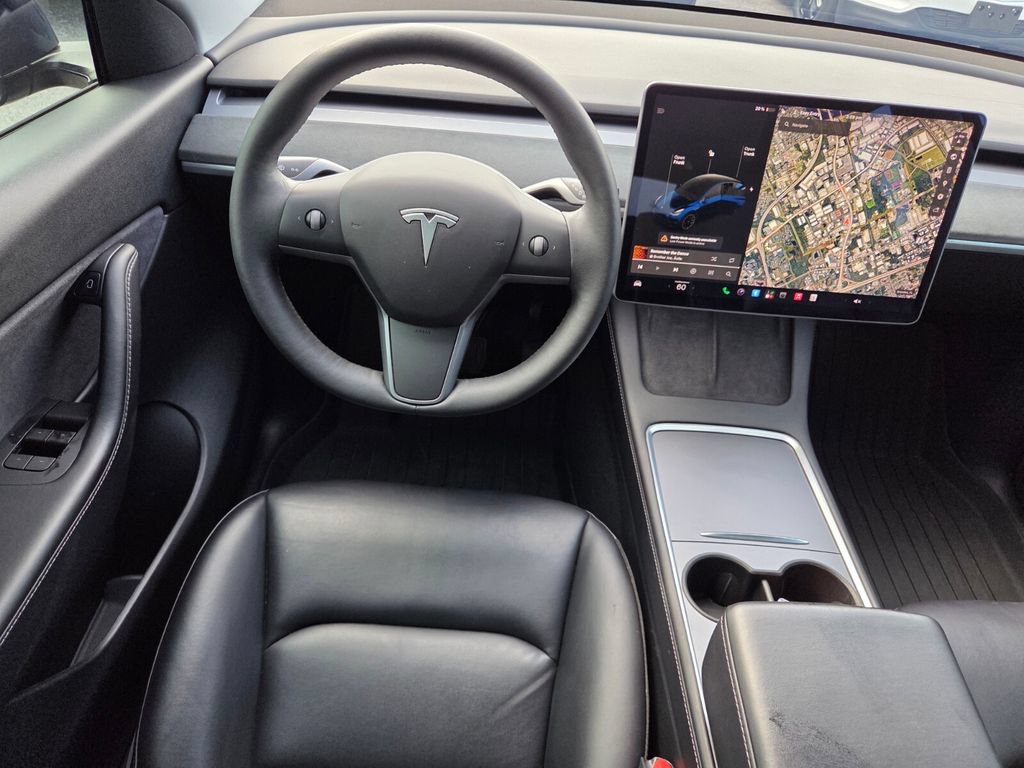 Used 2021 Tesla Model Y Long Range AWD/4WD image 9
