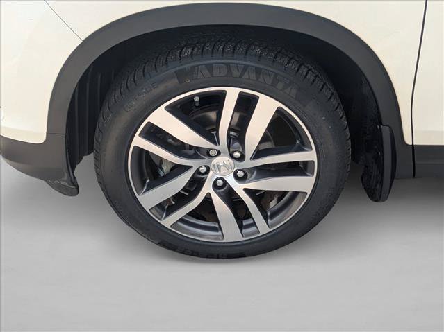 Certified 2017 Honda Pilot Touring image 22