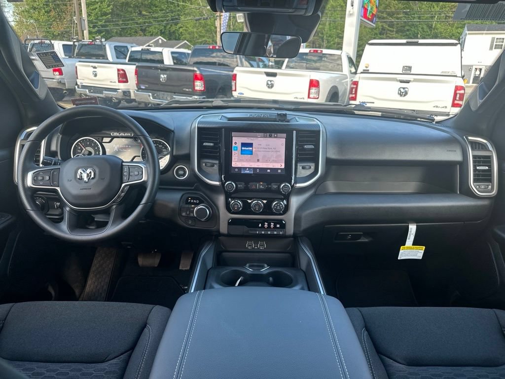 New 2026 RAM 1500 Express AWD/4WD image 14