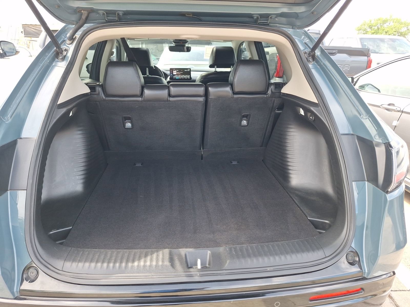 Used 2023 Honda HR-V EX-L image 36