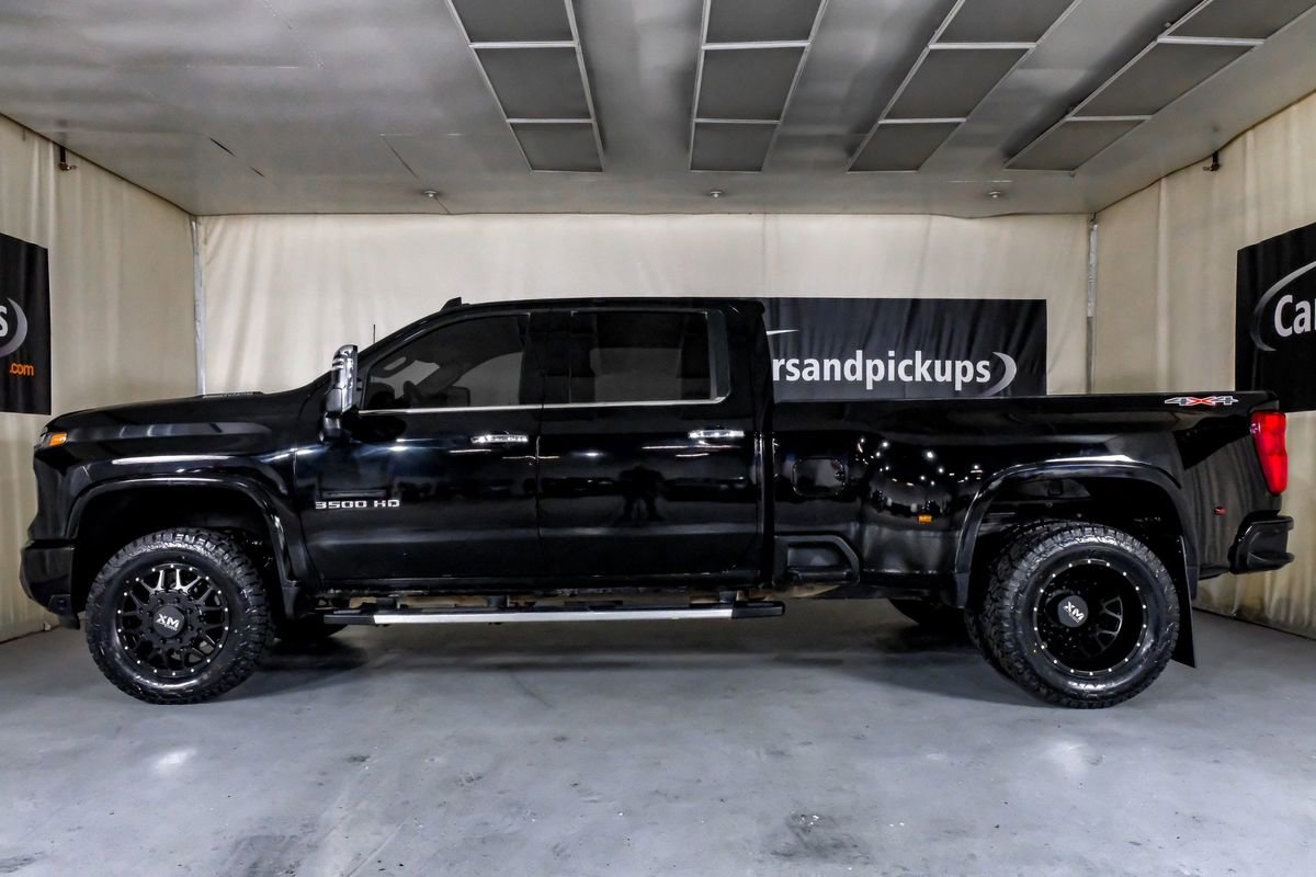 Used 2024 Chevrolet Silverado 3500 LTZ w/ LTZ Convenience Package image 12