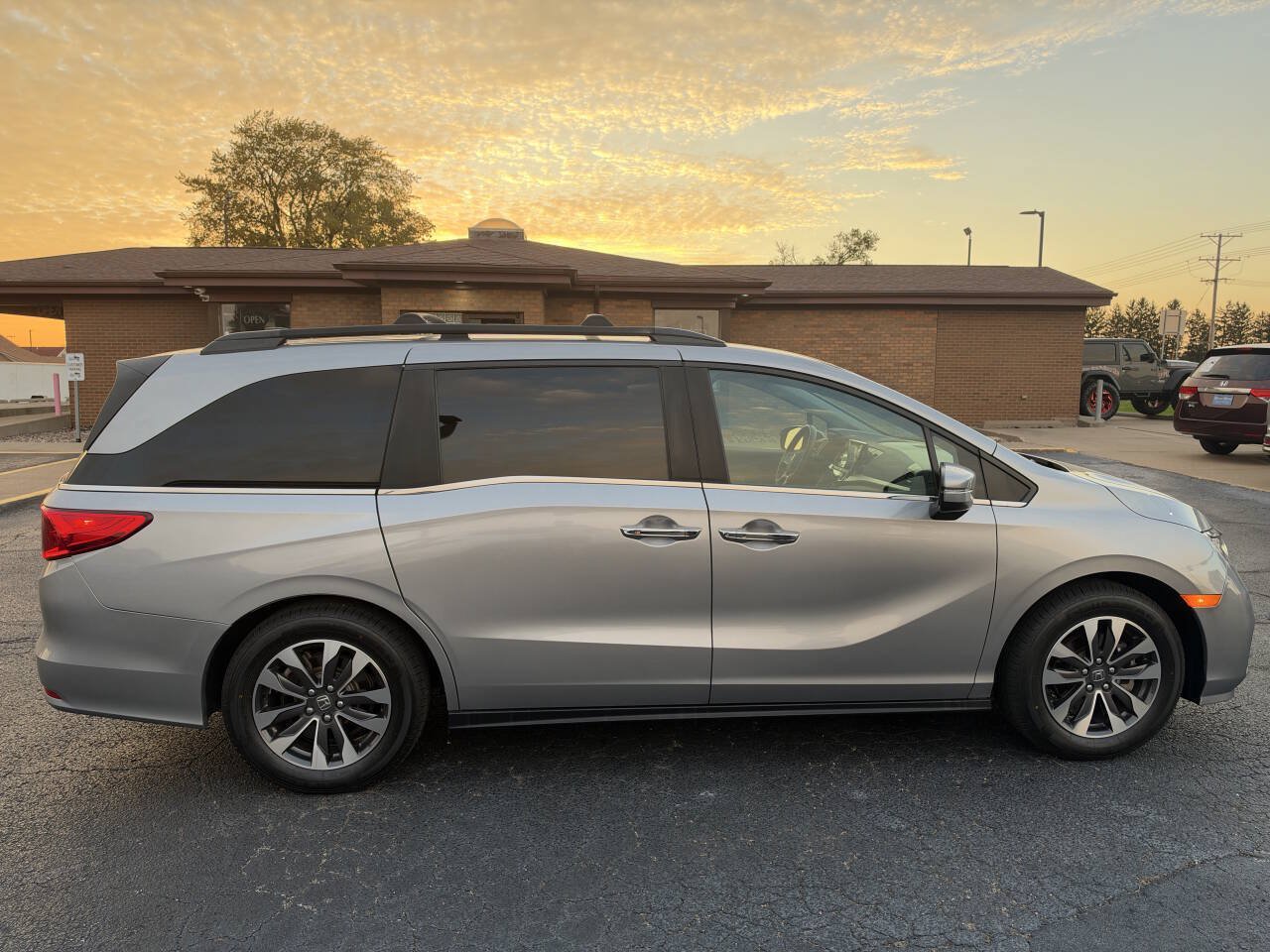 Used 2024 Honda Odyssey EX-L image 6
