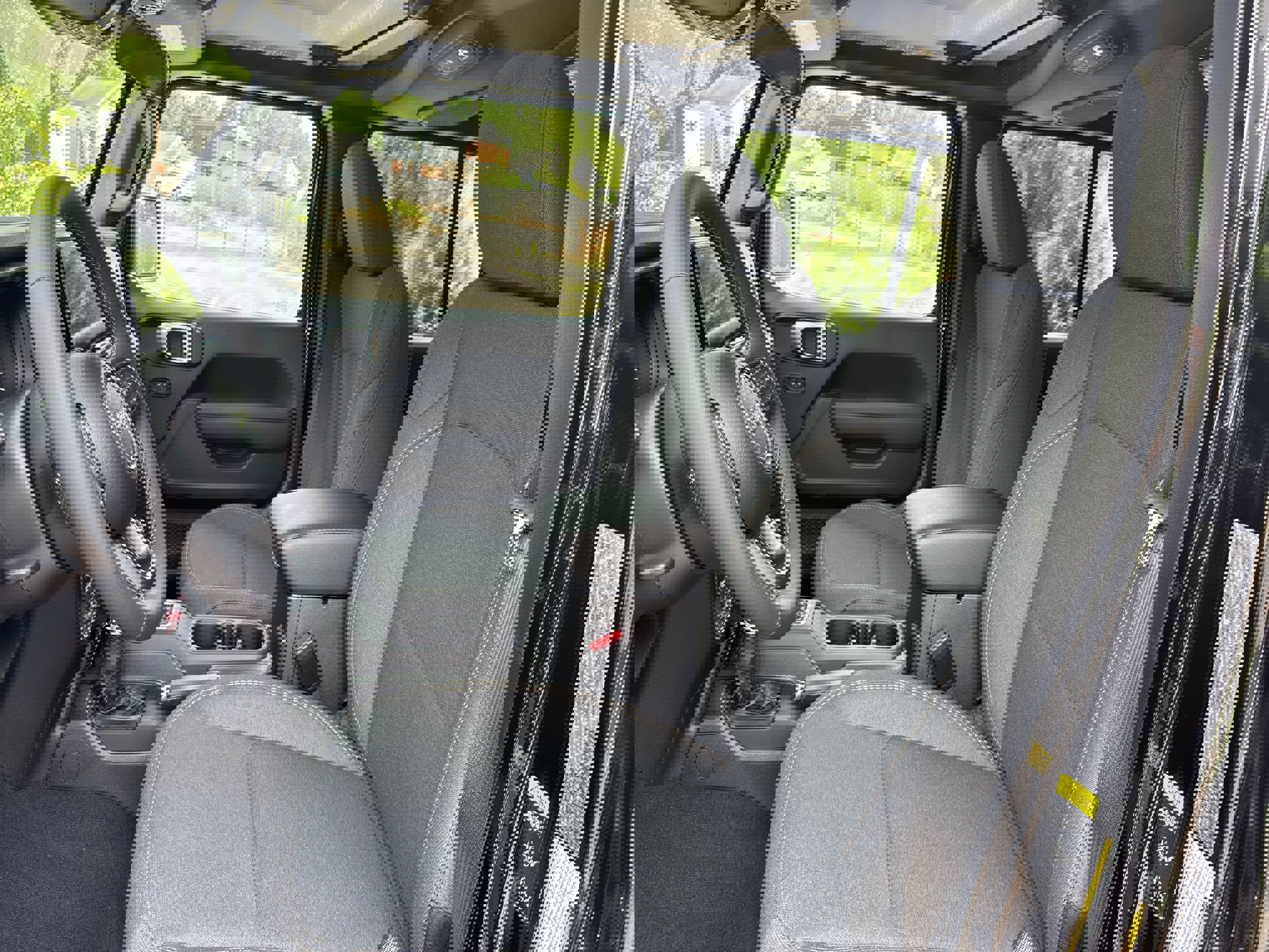 New 2025 Jeep Gladiator Willys image 13