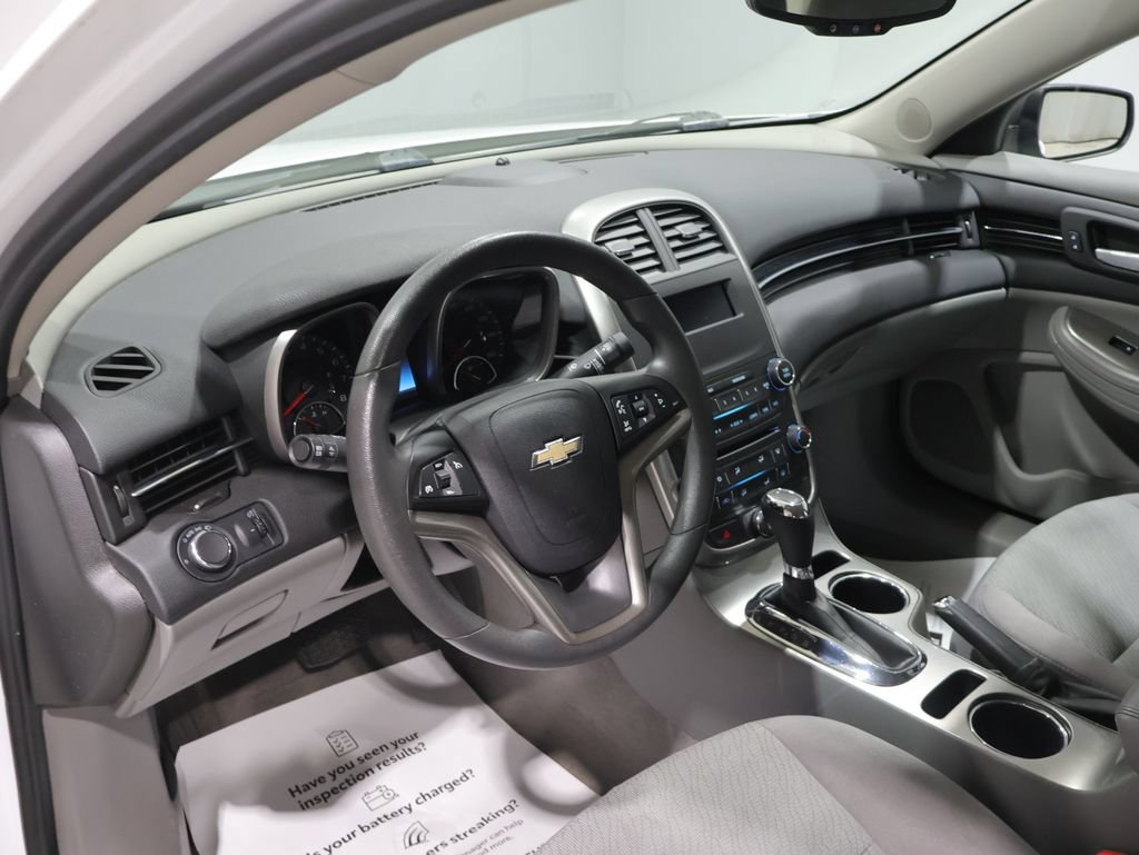 Used 2015 Chevrolet Malibu LS FWD image 15
