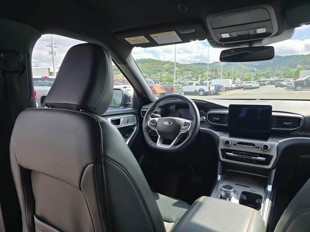 Used 2023 Ford Explorer Timberline w/ Timberline Technology Package AWD/4WD image 12