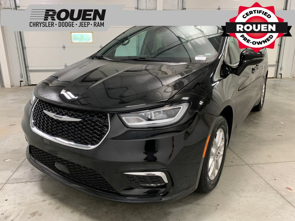 Used 2025 Chrysler Pacifica Select FWD 360° Tour